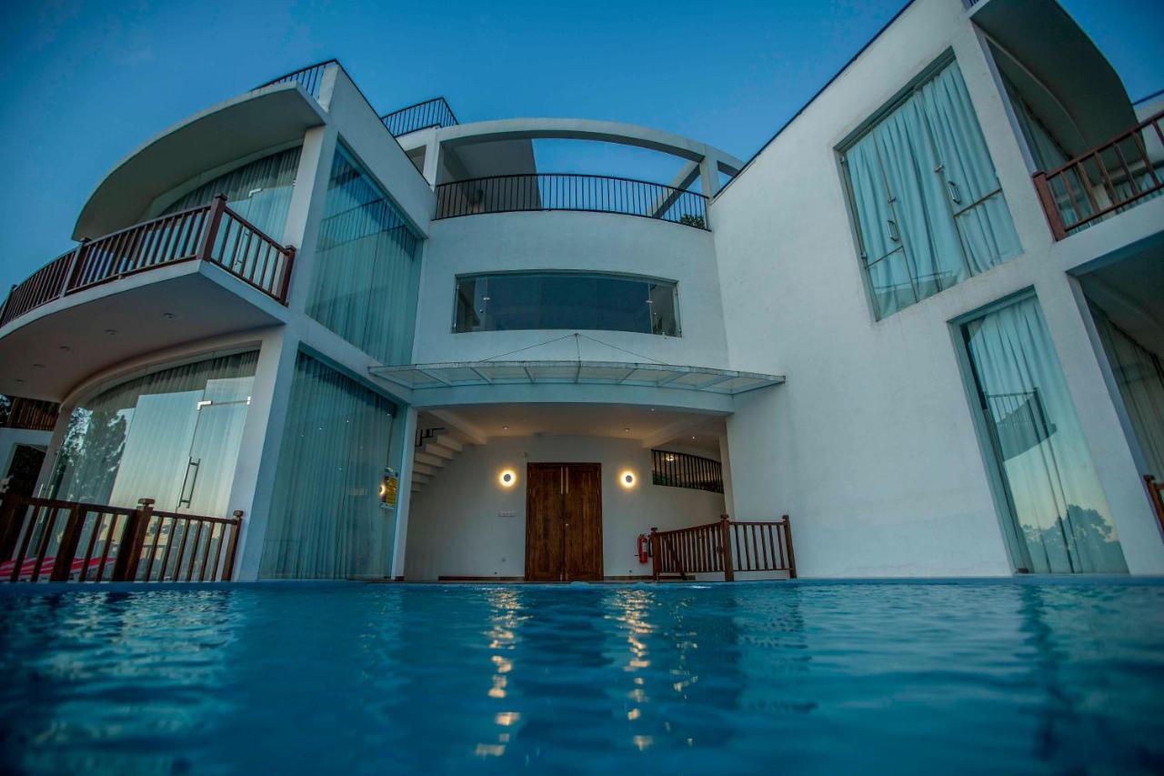 Villa Vajrapani Kandy Exterior photo
